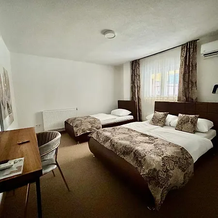 Maric מוטל Zepce